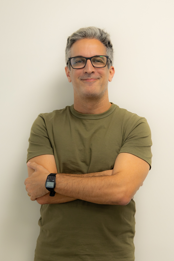 Carlos Farnesi